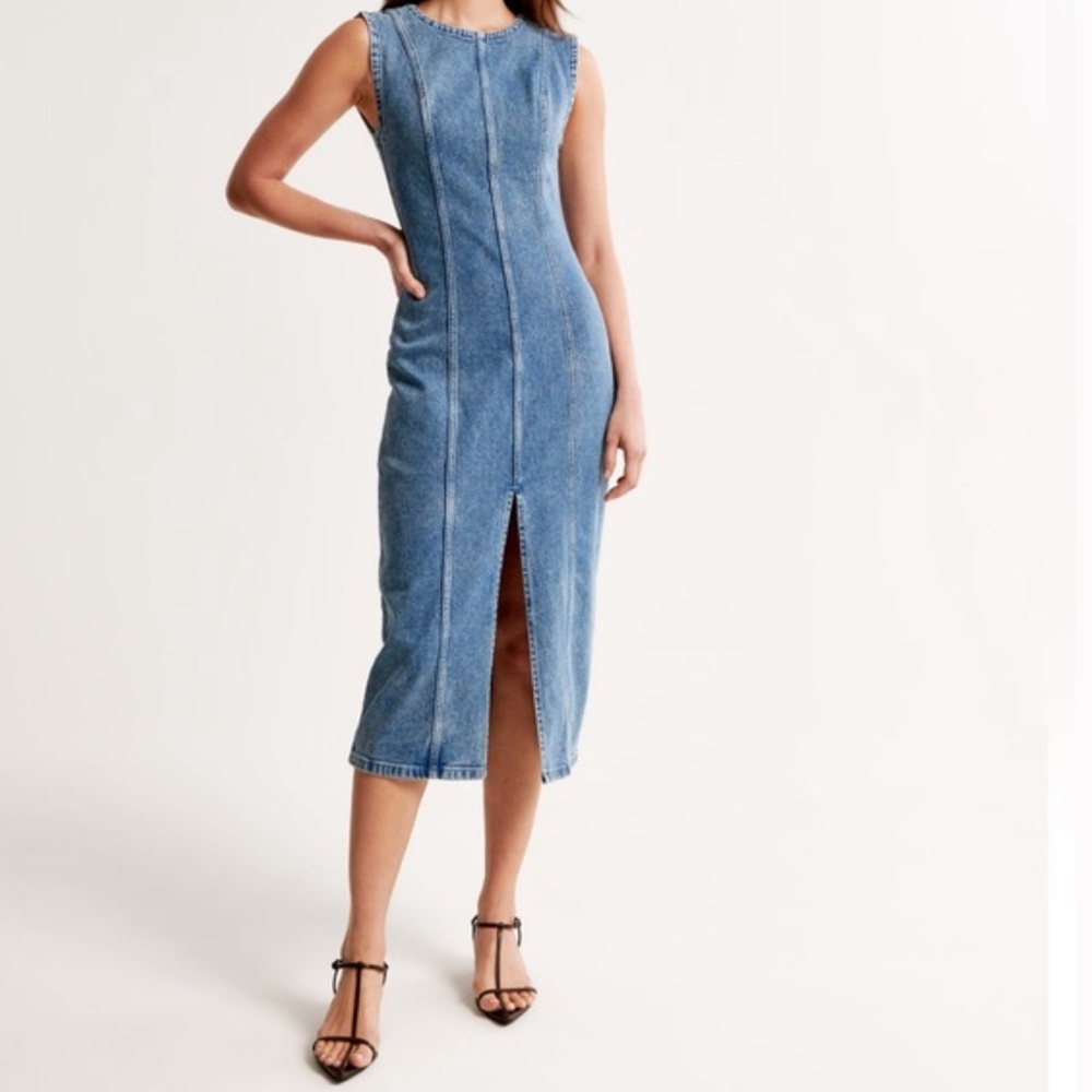 Abercrombie & Fitch Sleeveless Denim Midi Dress - Blue - Picture 5 of 5